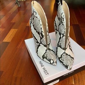 Nine West Heeled Booties